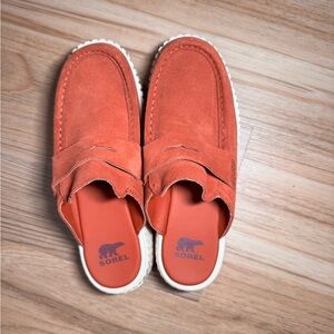 Sorel Ona Ave Women's Rust-Colored Suede Mules
